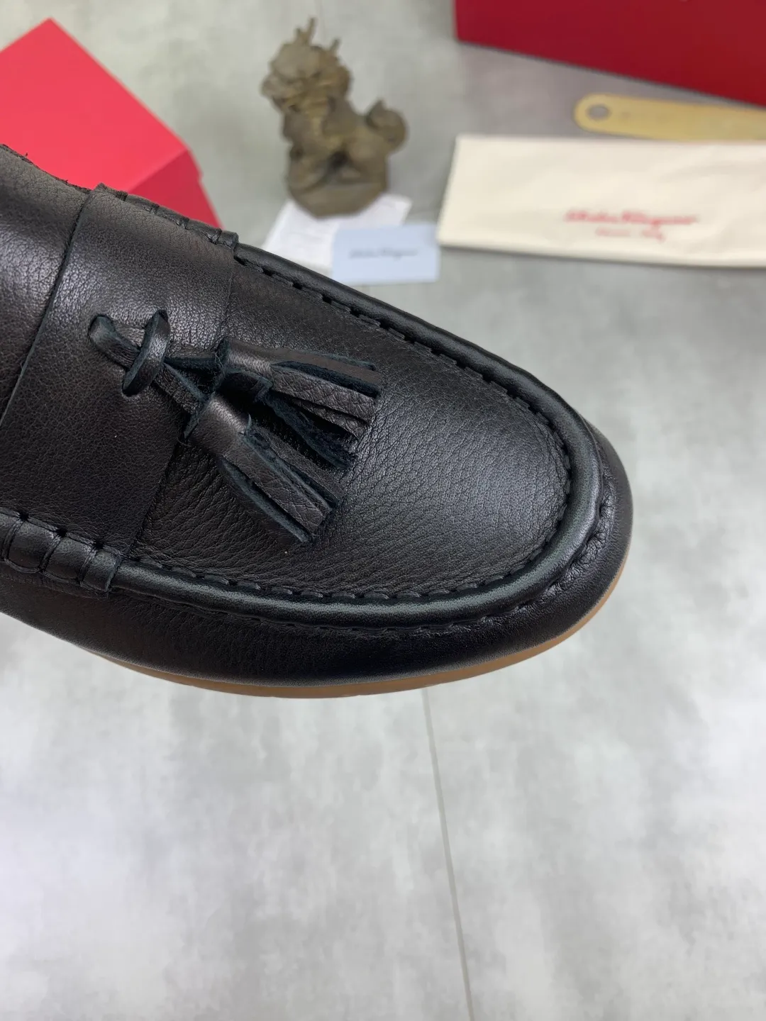 Men's shoes 💰P480 New model [Ferragamo/Ferragamo] Latest model Original imported calfskin, imported pigskin lining + original luxury metal buckle + original rubber outsole Soft and comfortable Size number: 38-44